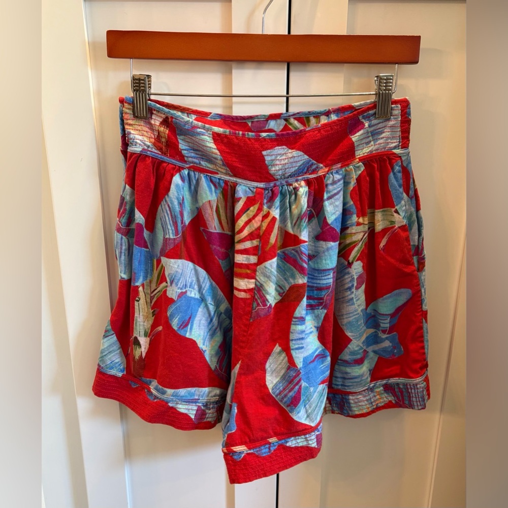 FARM RIO Jungle Ananas Red Hawaiian Print High Waisted Shorts Size Small